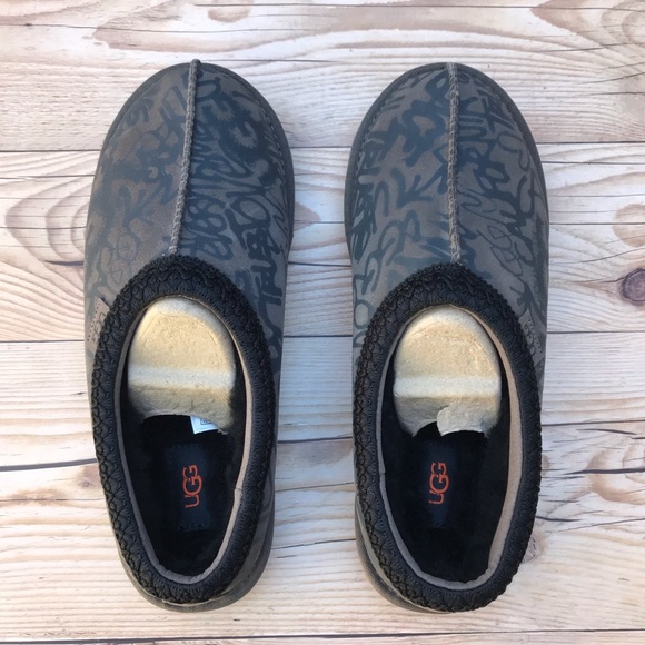 UGG Tasman Street Graffiti Slippers - Picture 10 of 16